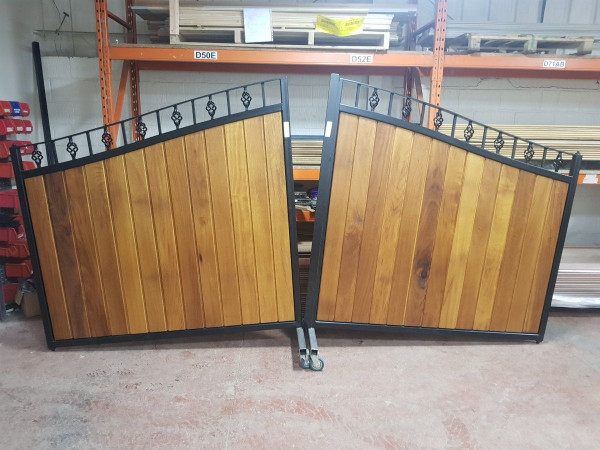 Tall Metal Framed Timber Driveway Gate with Diamond Feature