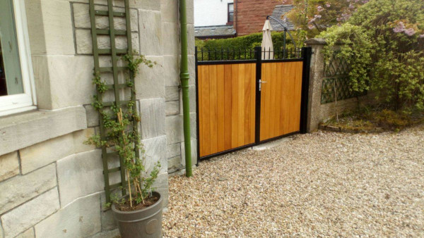 Tall Metal Framed Timber Driveway Gates with Railheads