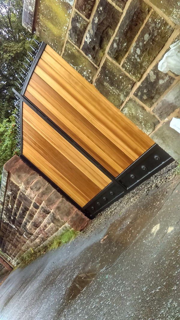 Tall Metal Framed Timber Driveway Gates with Railheads
