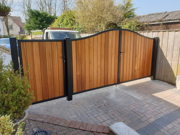 Tall Metal Framed Timber Driveway Gates with Side Gate