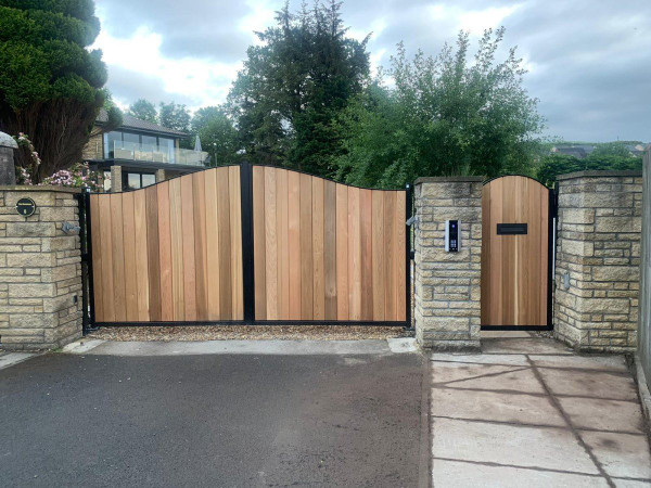 Tall Metal Framed Timber Driveway Gate with Side Gate with Letterbox
