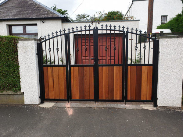 Metal Framed Half Timber Bi Fold Gate with Railhead